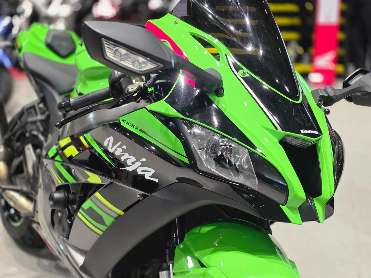 Kawasaki ZX10RR KRT - Image 2