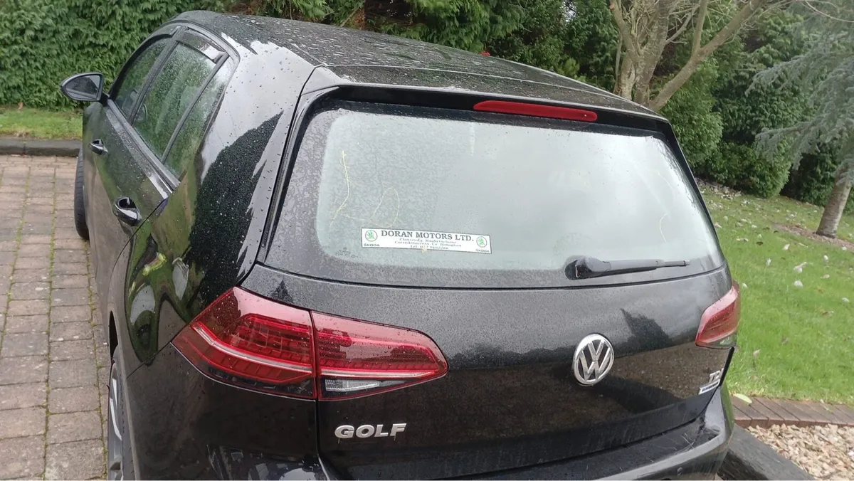 Volkswagen Golf - Image 1