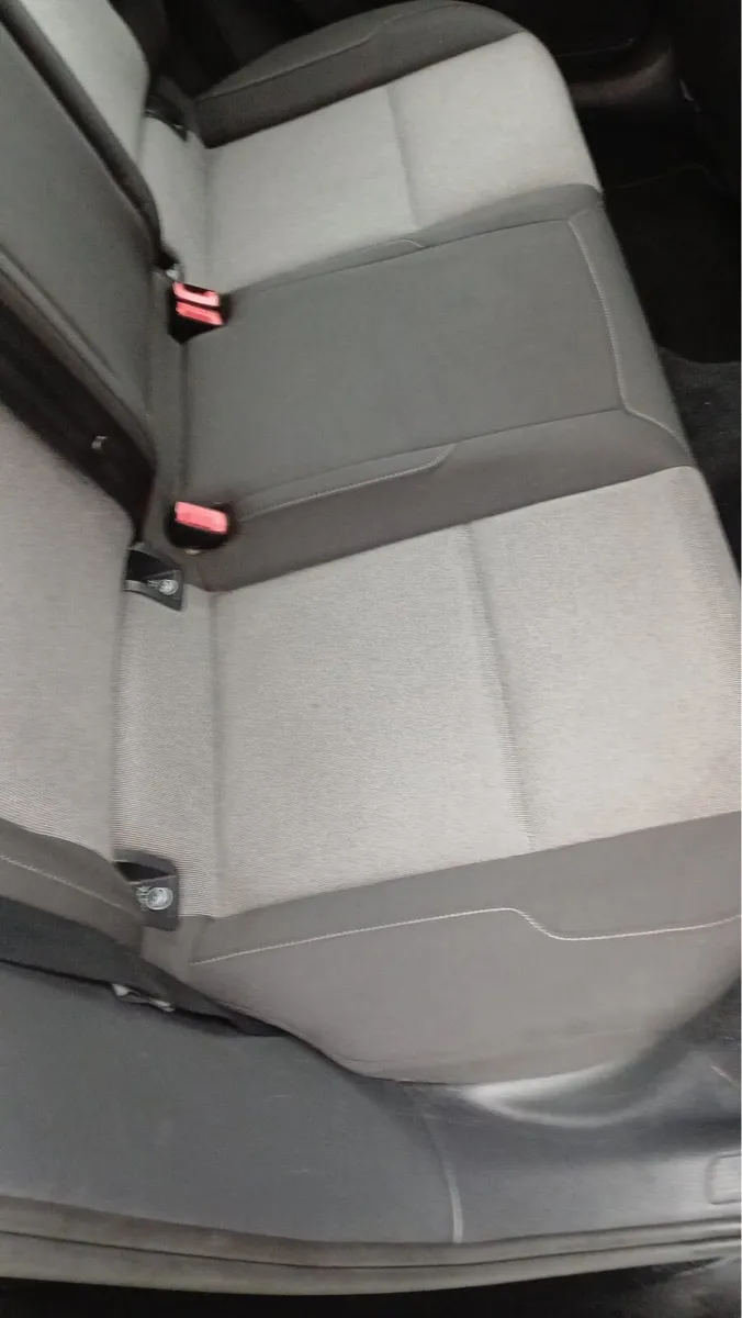 Volkswagen Golf - Image 2