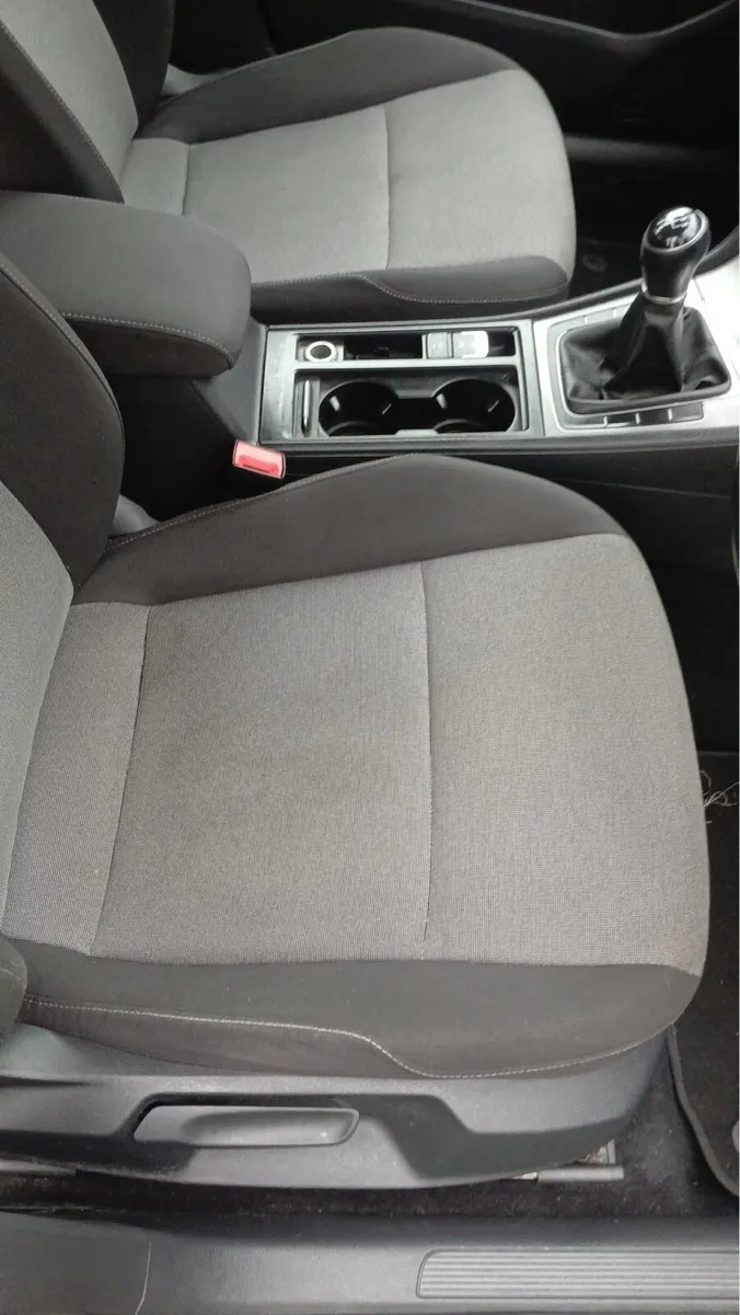 Volkswagen Golf - Image 3