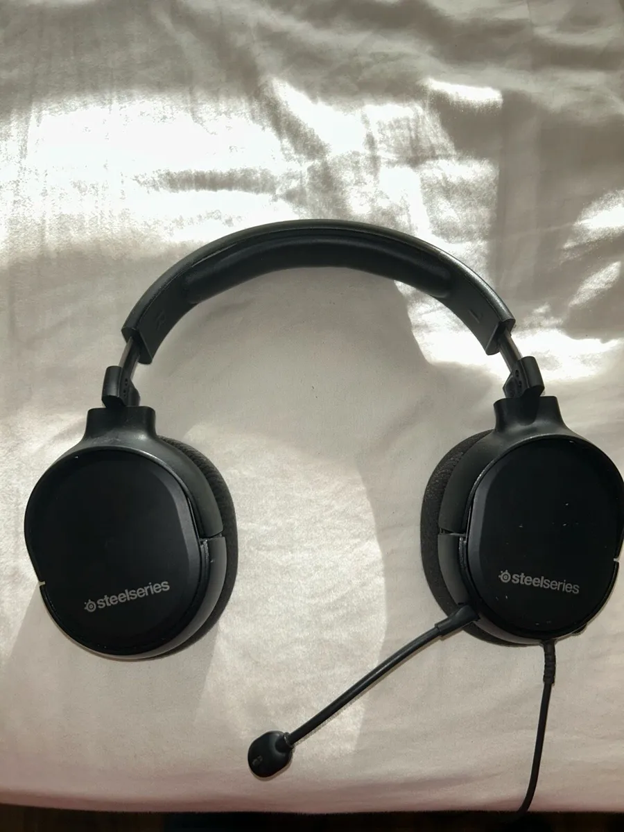 Steel series headset wired - Image 1
