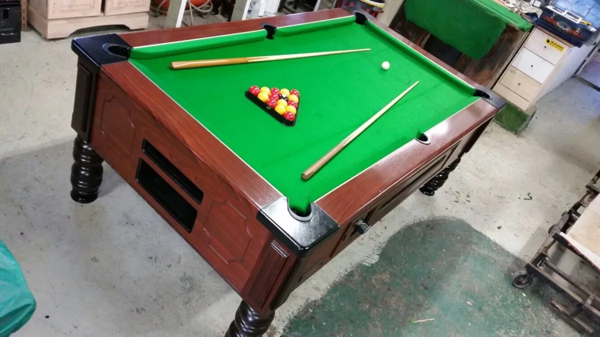 PUB STYLE POOL TABLE WITH SLATE BED - Image 2