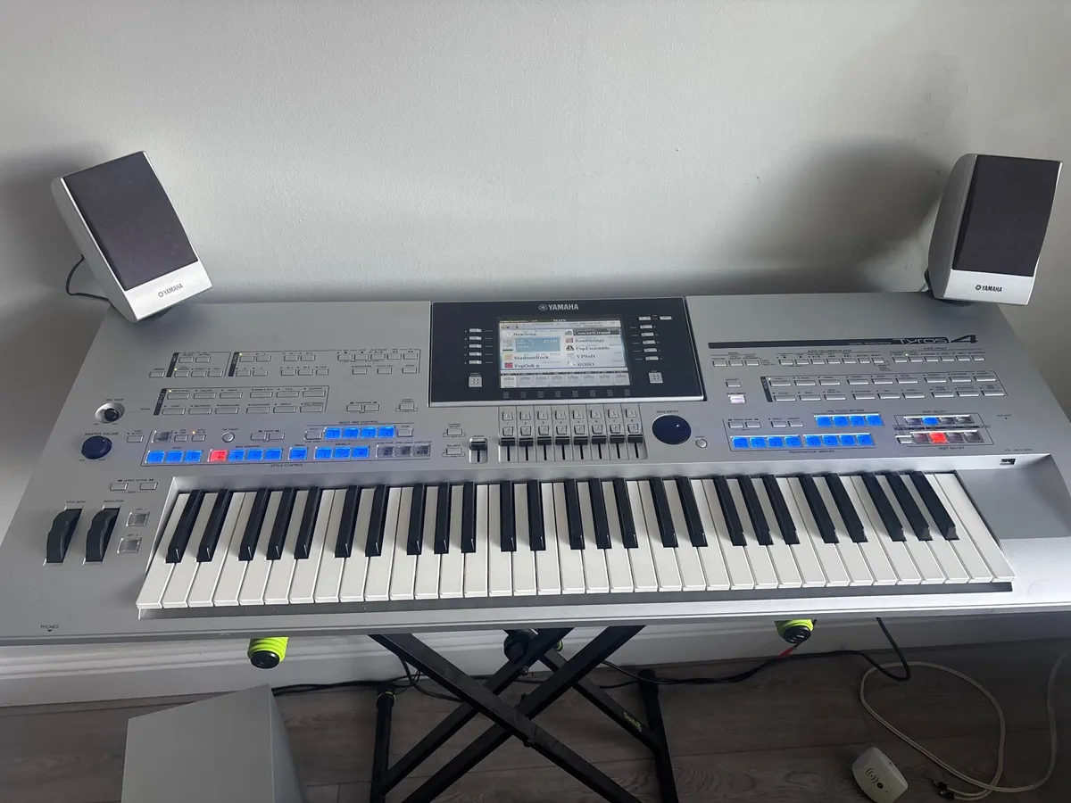 Yamaha tyros 4 keyboard - Image 2