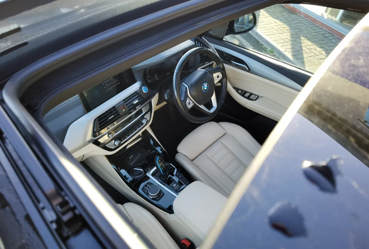 BMW IX3 80KWH PREMIER EDITION PRO **MASSIVE SPEC** - Image 2