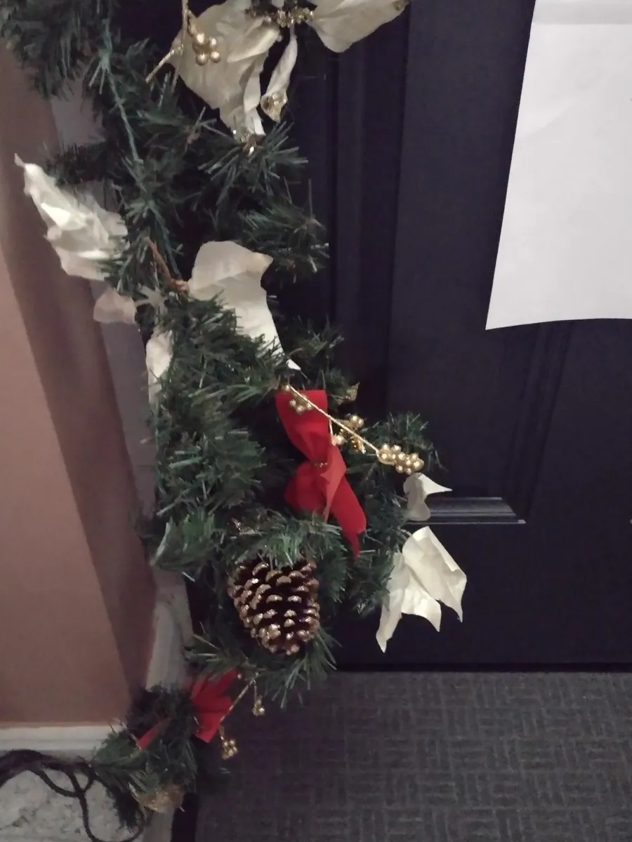 Heavy Christmas Garland - Image 4