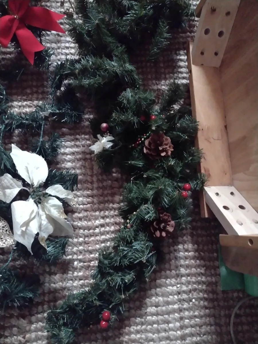 Heavy Christmas Garland - Image 1