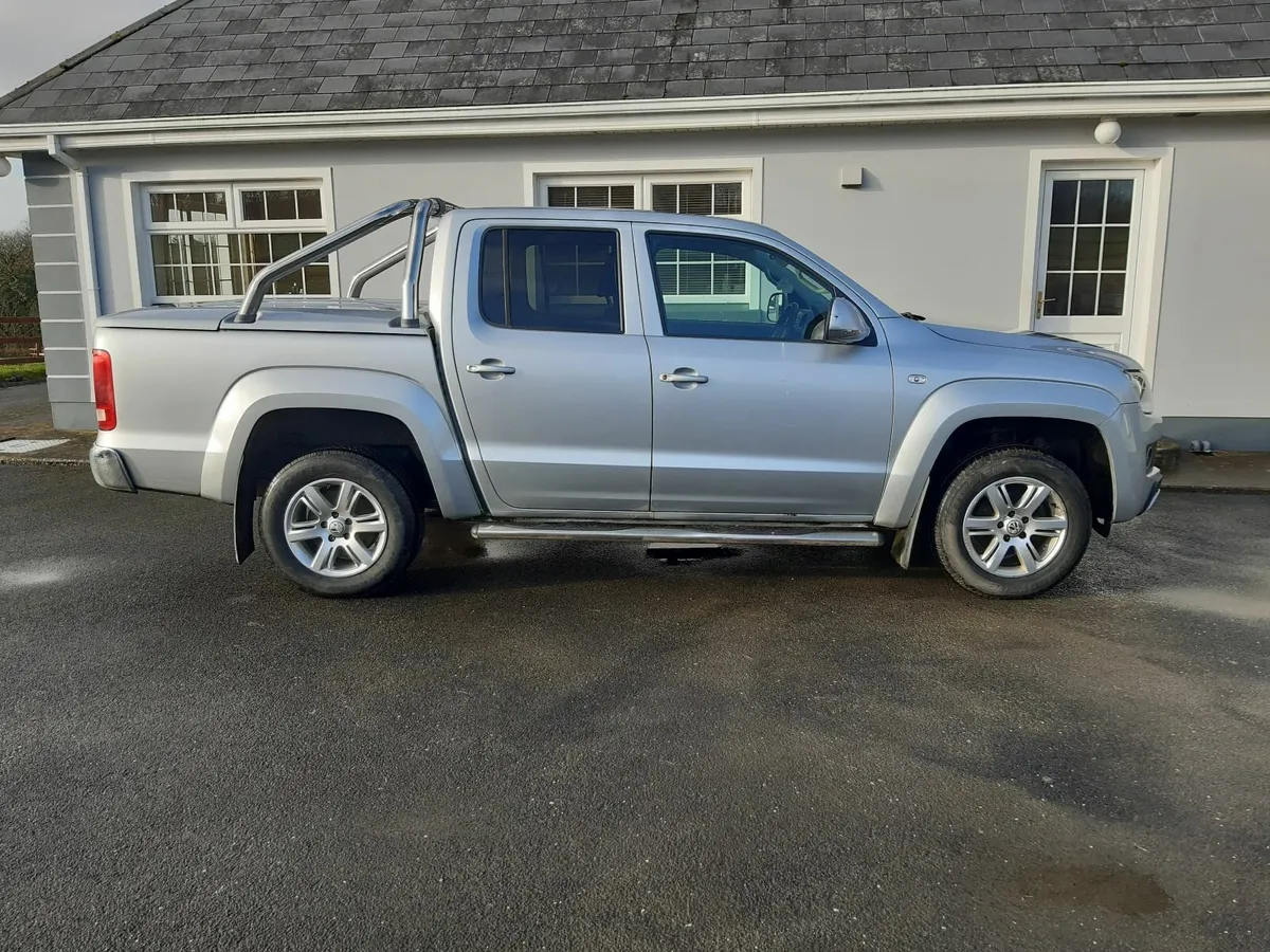 Volkswagen Amorak 2011 - Image 2