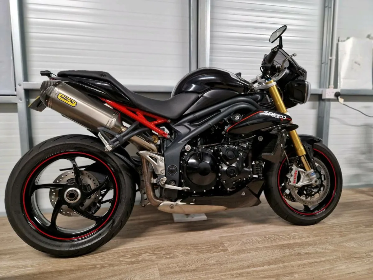 2013 Triumph Speed Triple R 1050 ABS - Image 4