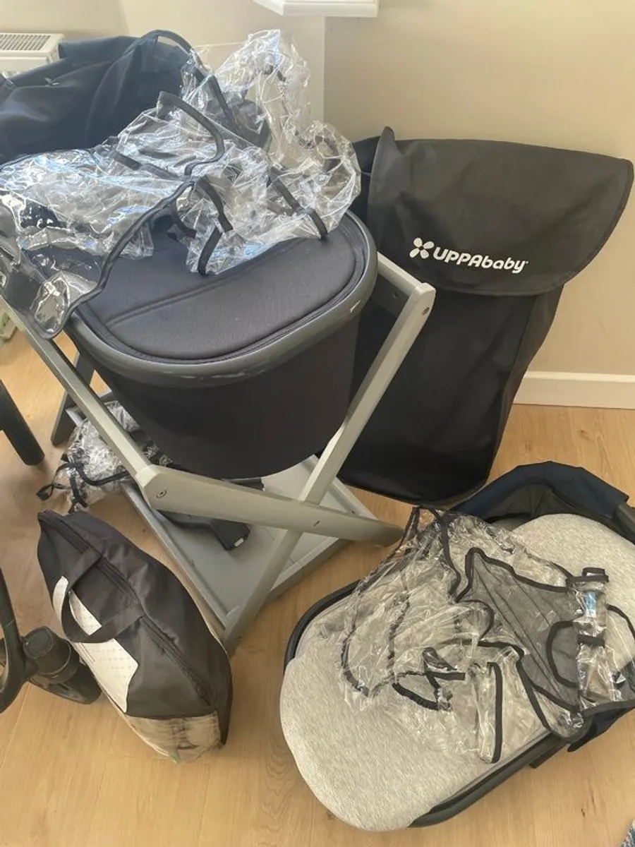 Uppababy Vista V2 - Image 1