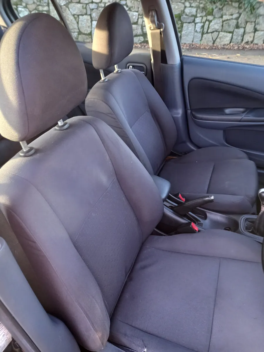 2007 Nissan Almera 1.5 Petrol - Image 3