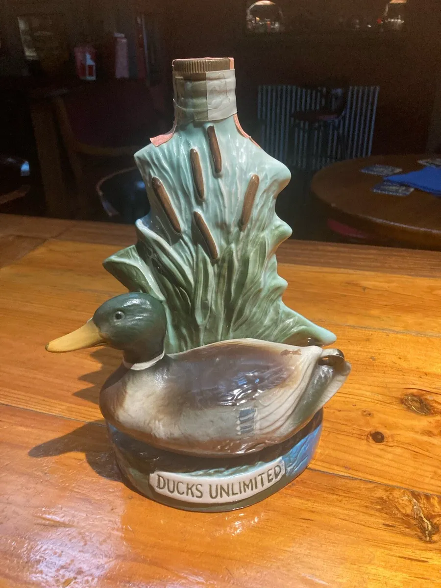 Pub Memorabilia - Image 1