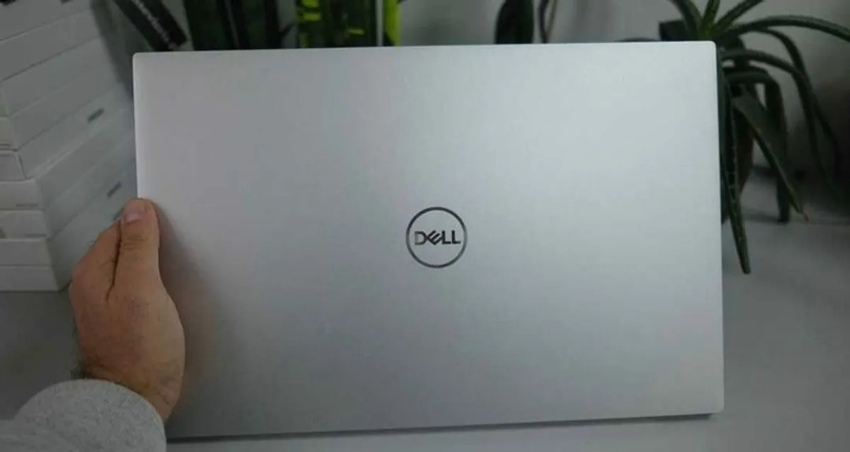 Dell XPS 9700 17  Powerful Premium Laptop - Image 1