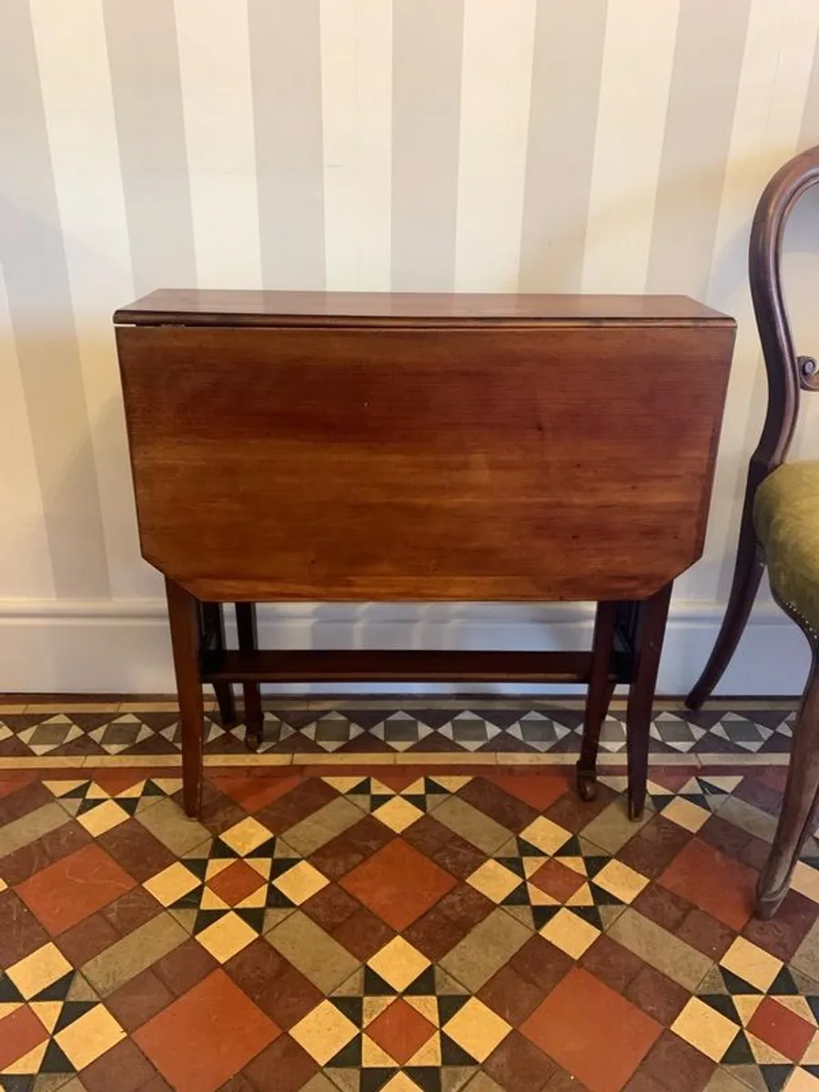 Antique mahogany Sutherland table. - Image 1