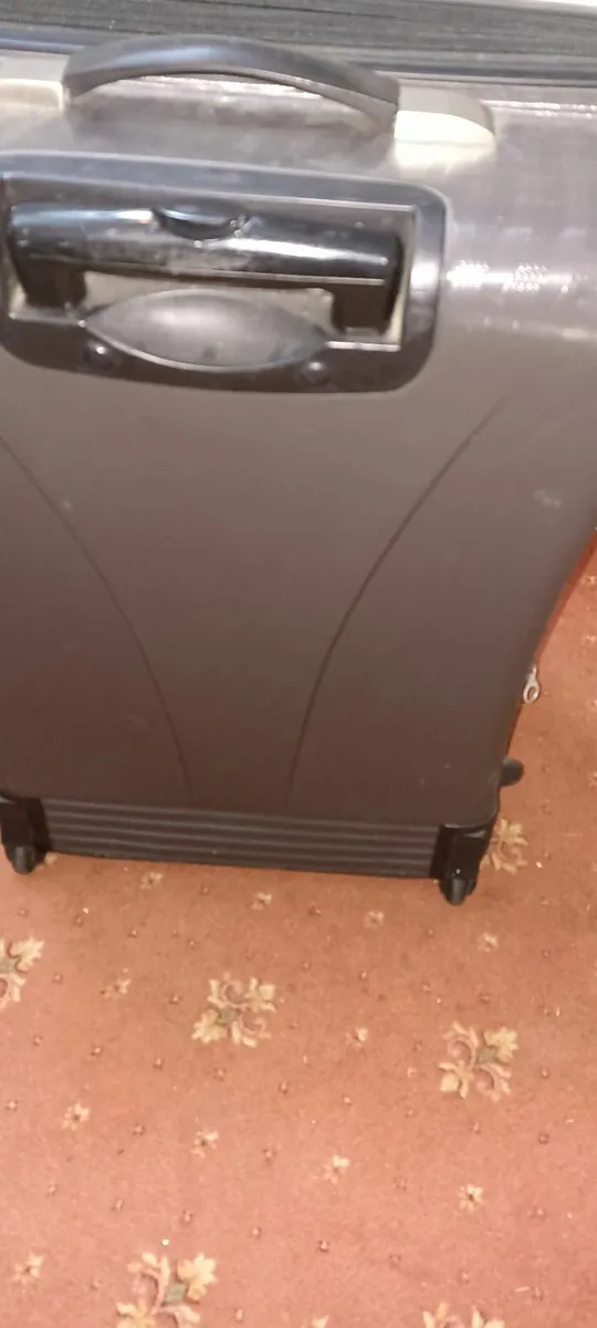 Large Hardshell Expanding Suitcase - Image 1