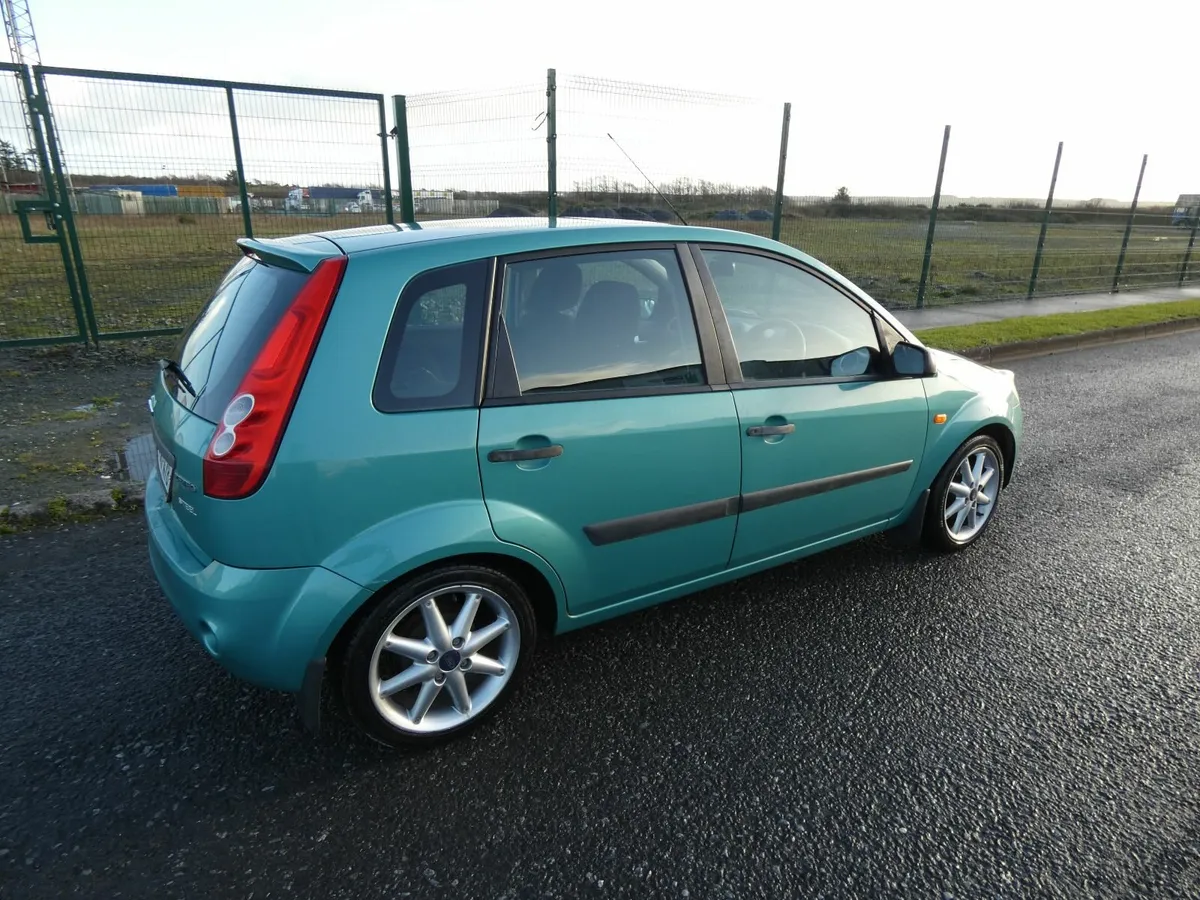 Ford Fiesta 2007 - Image 2