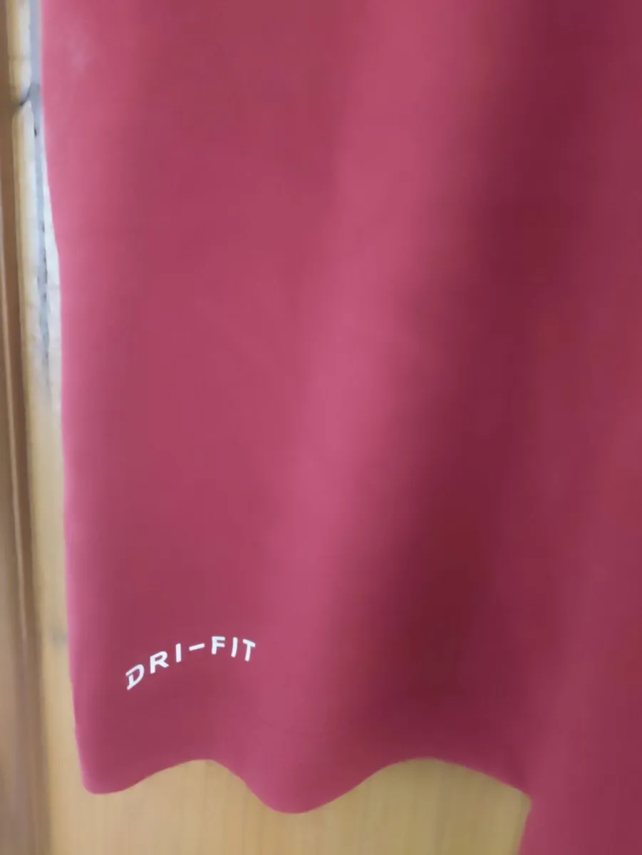 Nike Tiger Woods T-shirt L New - Image 3