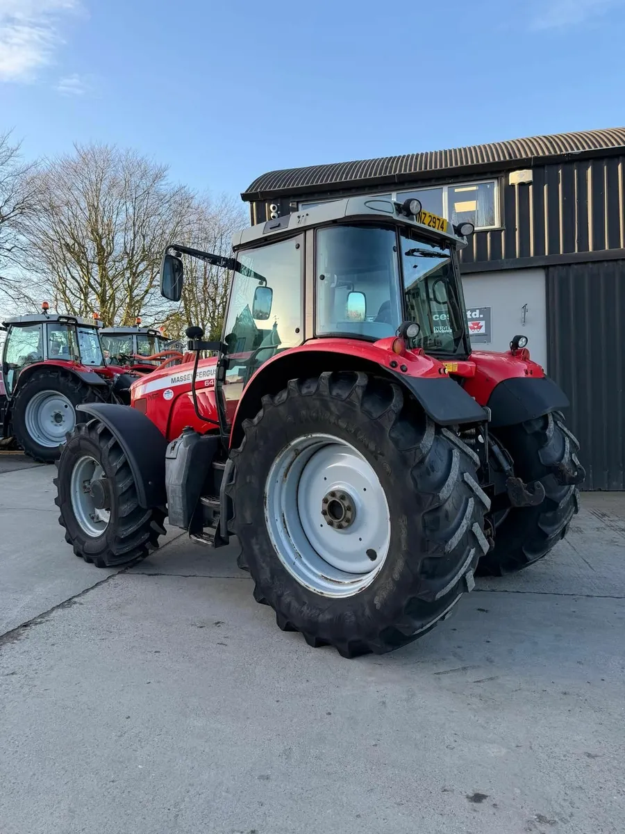 Massey Ferguson 6480 Dyna 6 Tractor - Image 2