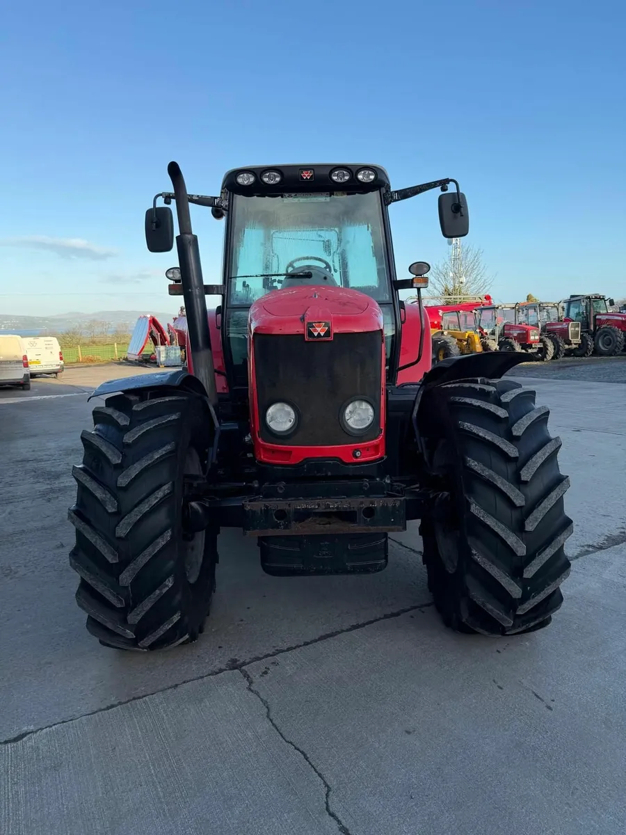 Massey Ferguson 6480 Dyna 6 Tractor - Image 3