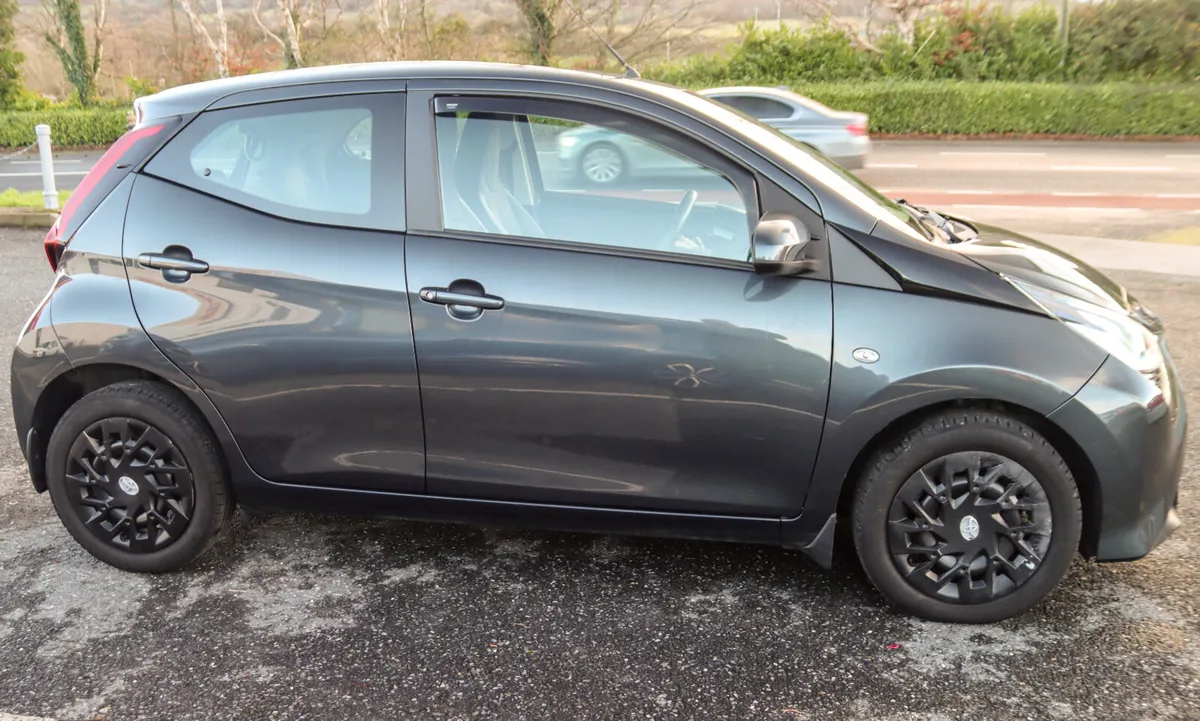 2021 Toyota Aygo X-Play TSS VVT-i 1lt Petrol - Image 2