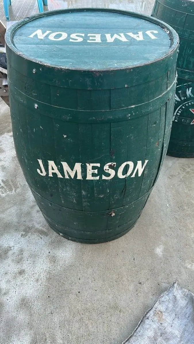 wooden barrels - Image 2