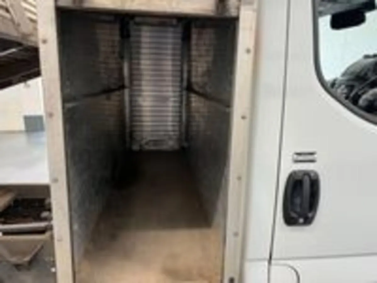Iveco Daily Daily 2.3D HPI 14V 35C 3450 MWB Euro 6 - Image 3
