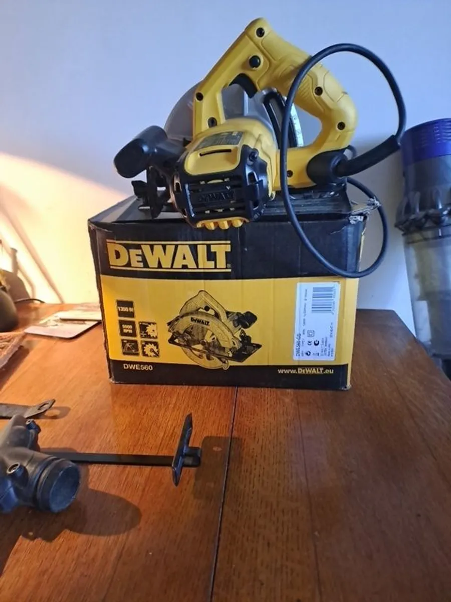 De Vault Circular Saw - Image 1