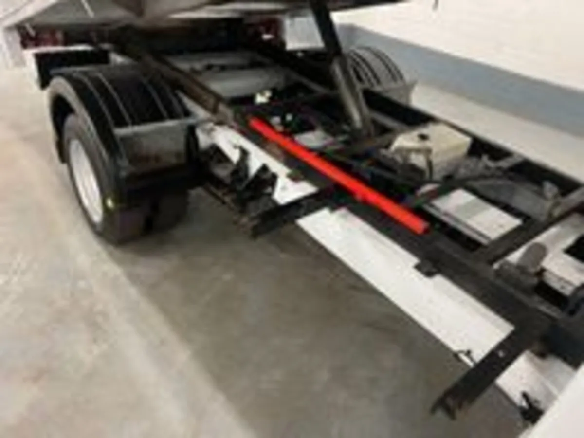 Ford Transit Transit 2.0 350 EcoBlue HD Leader RWD - Image 3