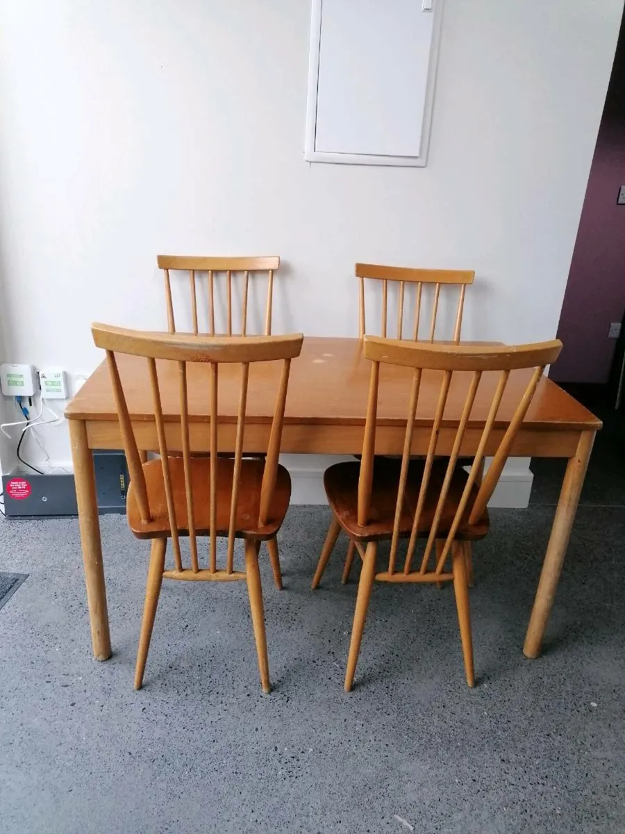 Ercol Table and chairs - Image 1