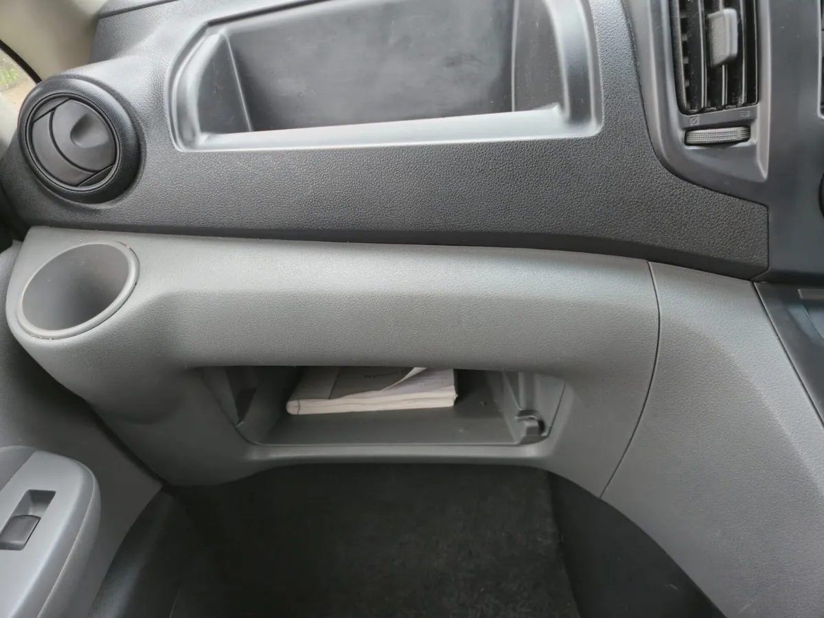 Nissan NV200 - Image 3