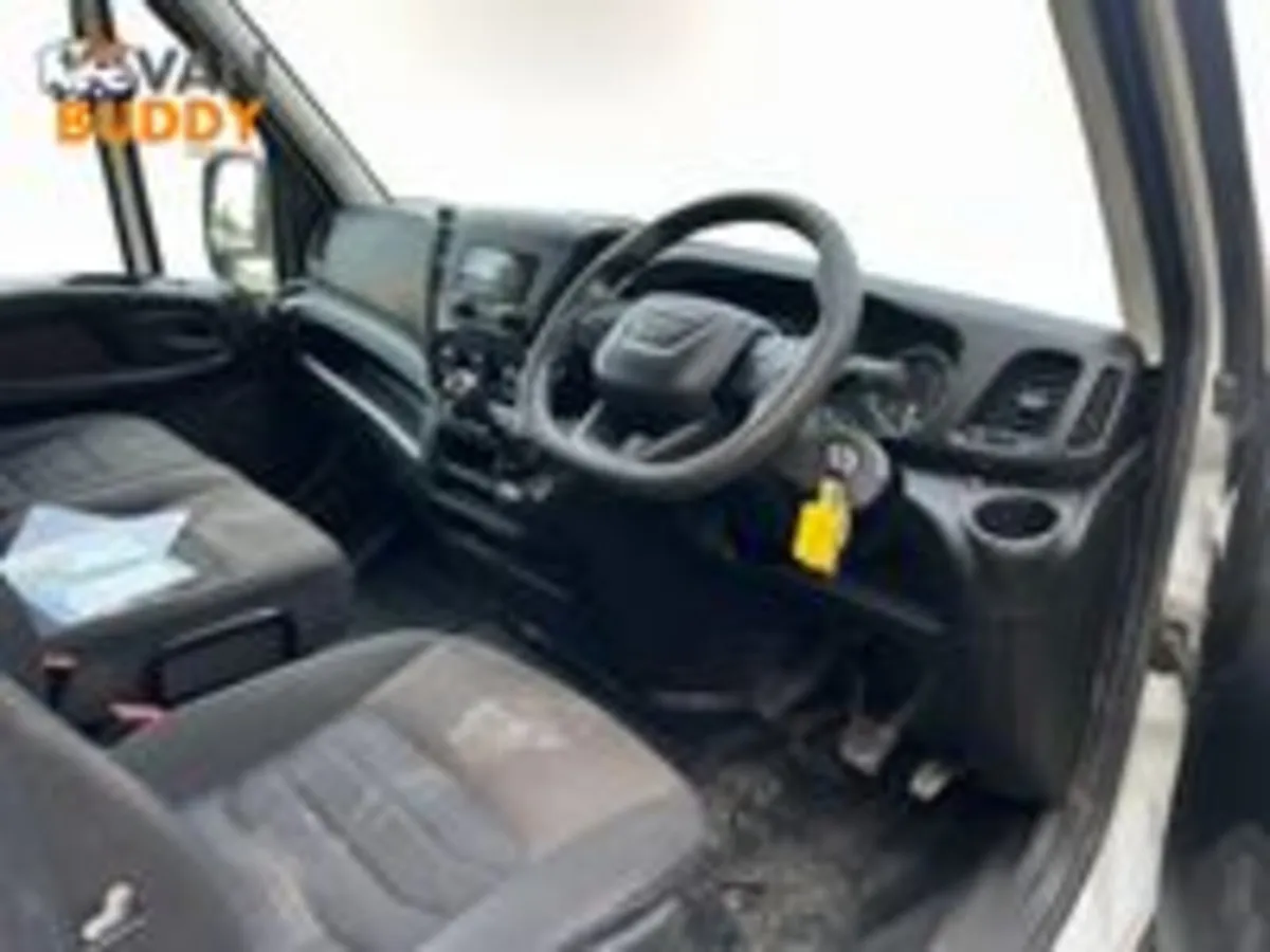 Iveco Daily 2.3D HPI 14V 35C 3000 Chassis Cab 2dr - Image 2
