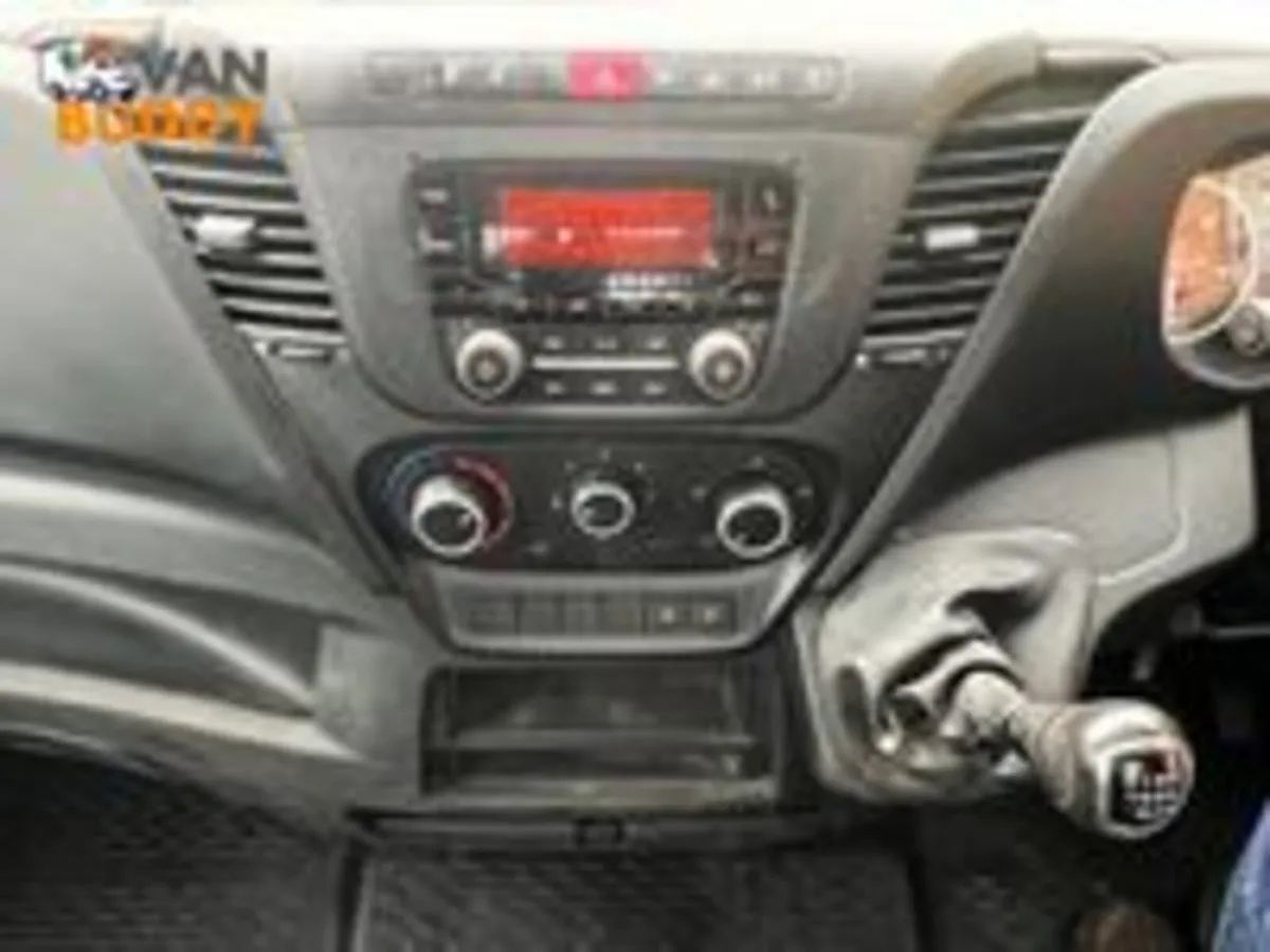 Iveco Daily 2.3D HPI 14V 35C 3000 Chassis Cab 2dr - Image 2