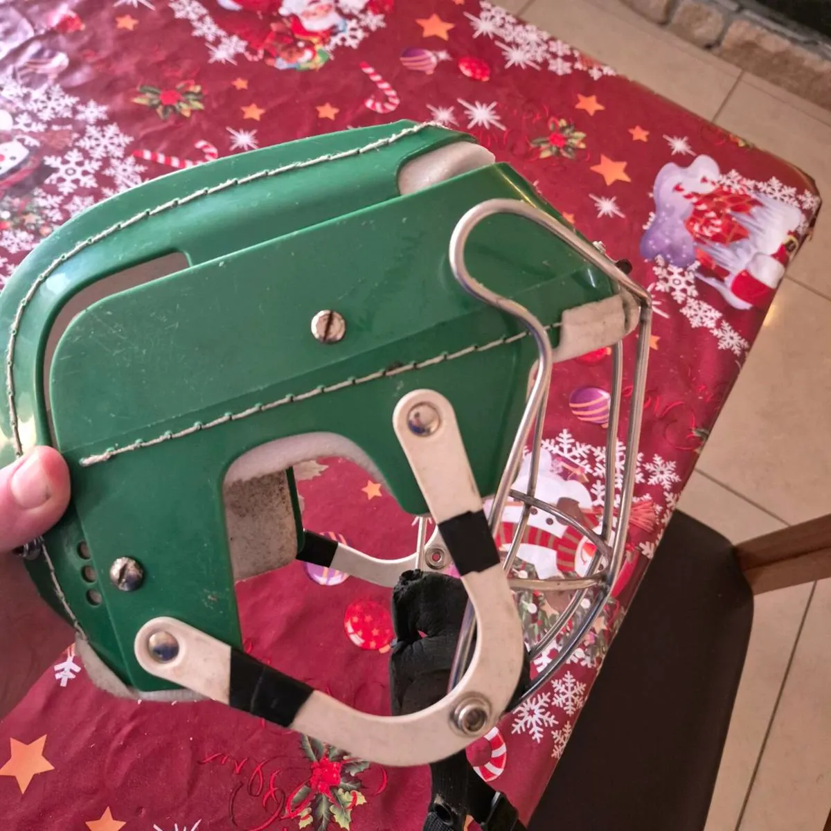 Hurling helmet - Image 2