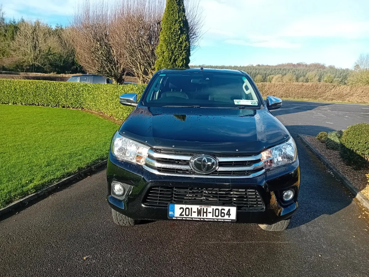 Toyota Hilux 2020 - Image 2