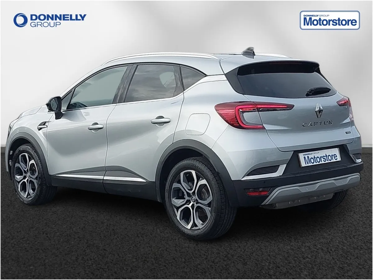 Renault Captur Hatchback Techno - Image 2