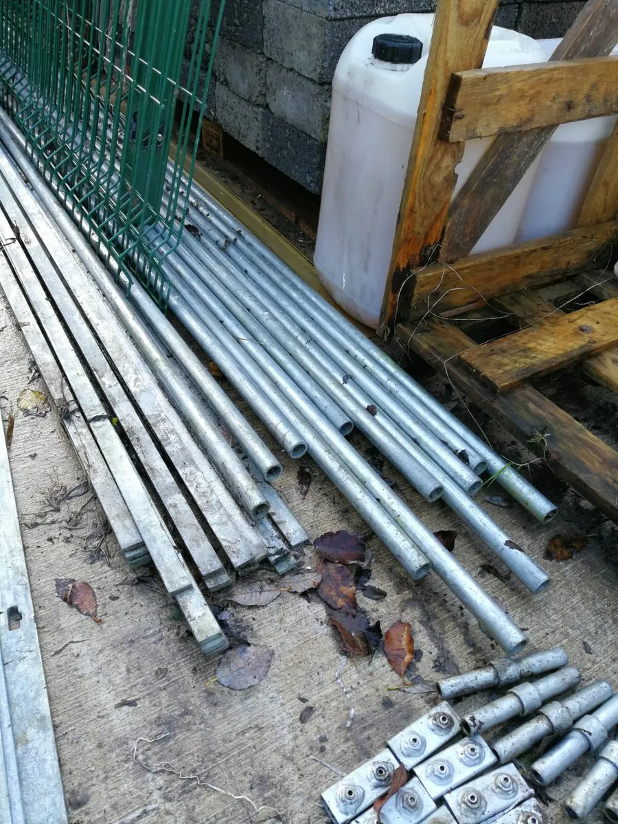 Estate Fencing - Image 2