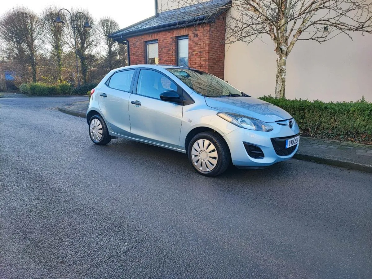 2011 Mazda 2 - Image 2