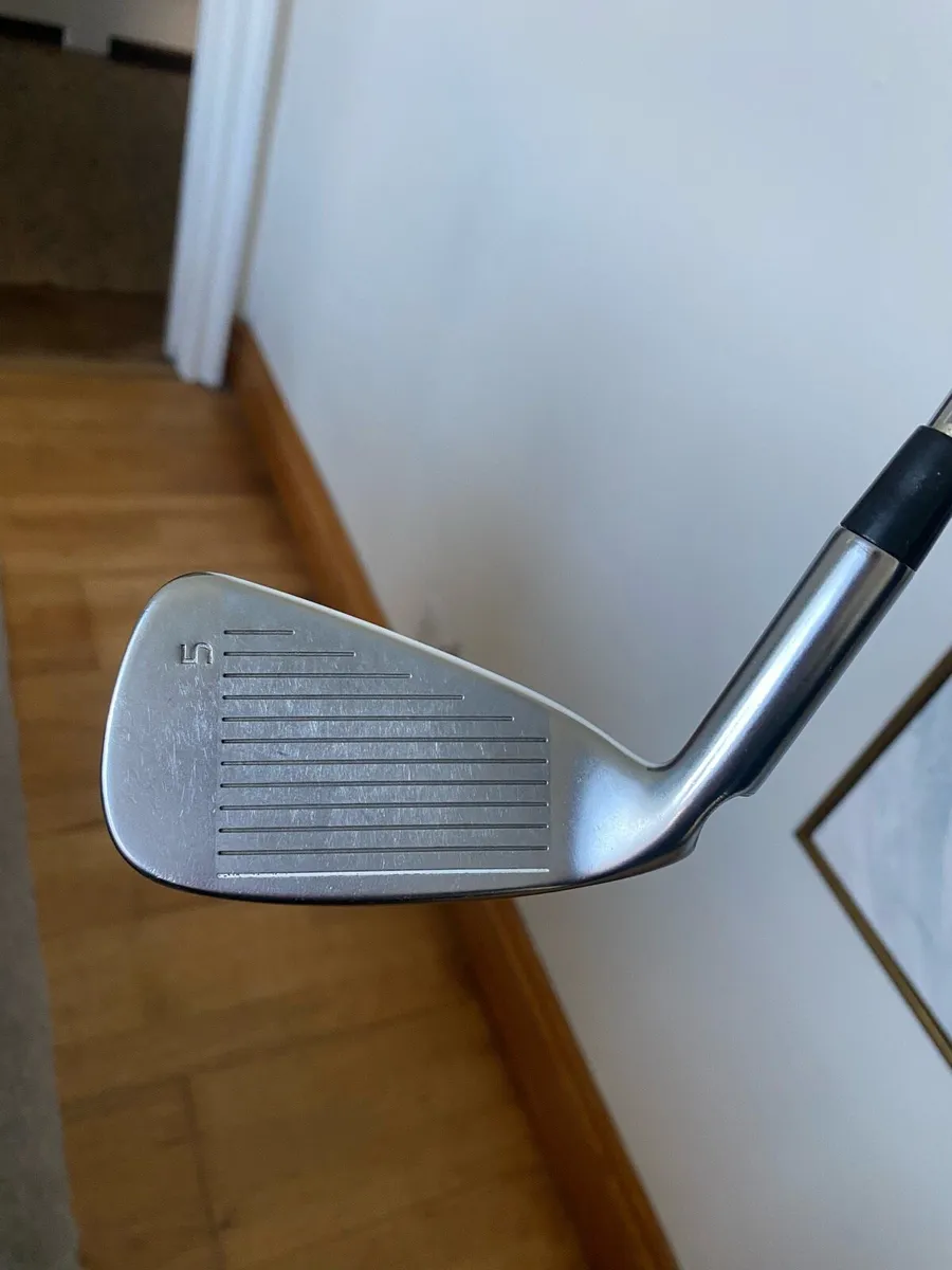 Ping G425 Irons - Image 2