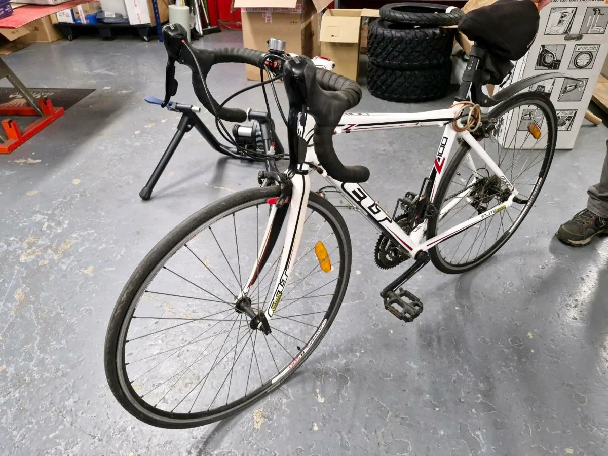 Felt N100 road bicycle - Image 2