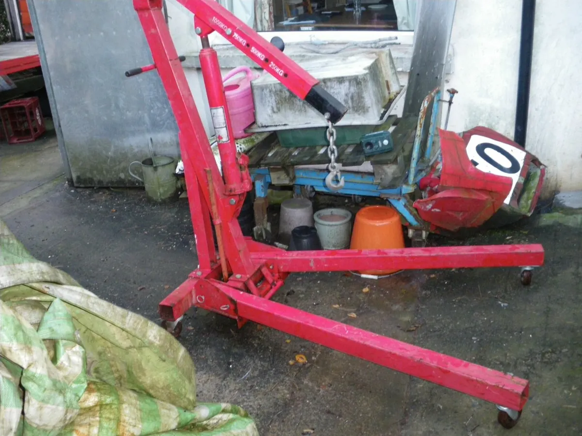 Bandsaw, parts waster & engine crane - Image 4