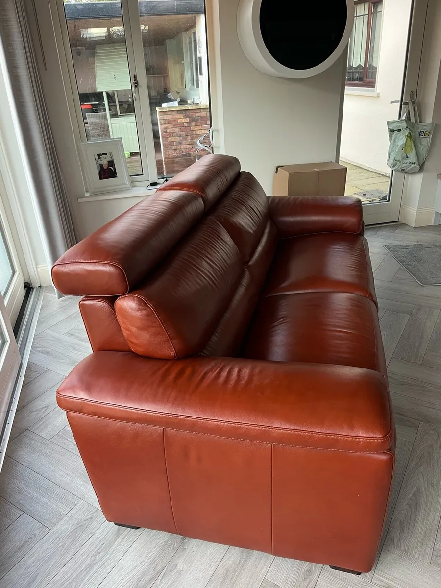 3 seater couch - Image 2