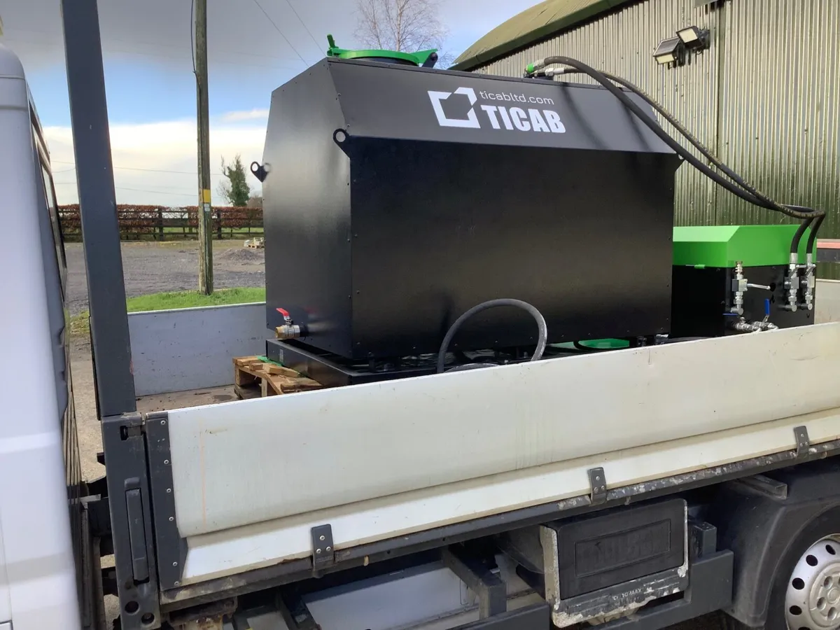 Tar sprayer - Image 2