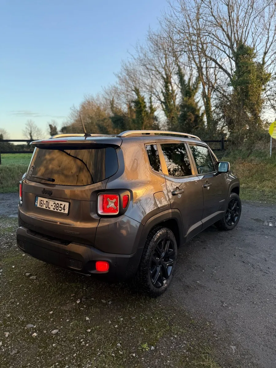 2016 Jeep Revenage 2.0diesel 4x4 - Image 2