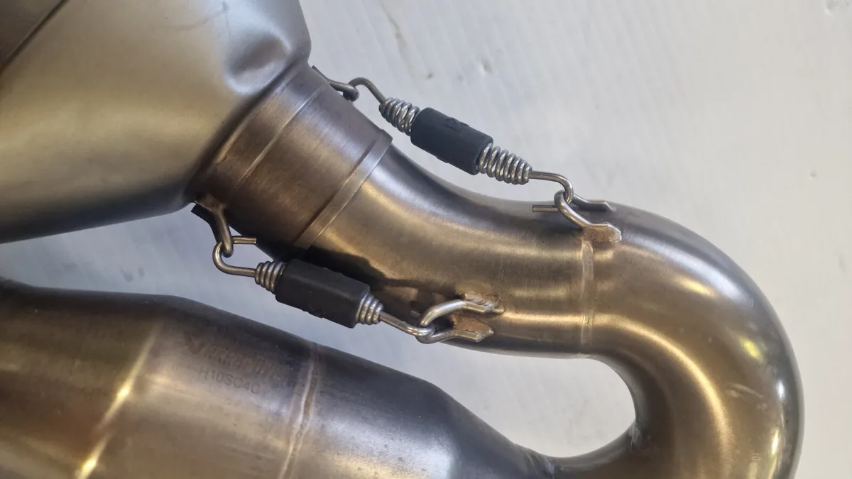 AKRAPOVIC CBR1000RR 08 on - Image 3