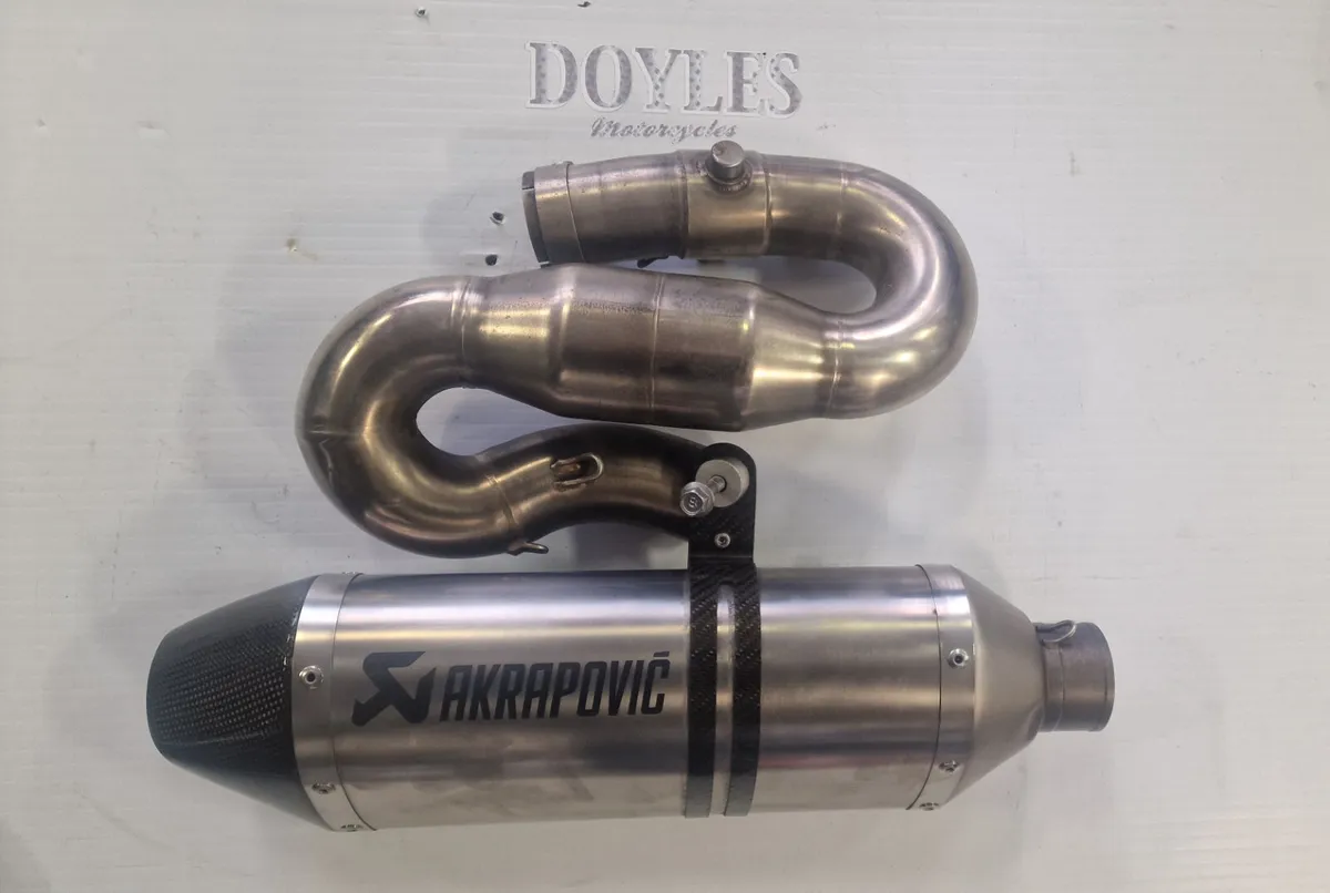 AKRAPOVIC CBR1000RR 08 on - Image 1