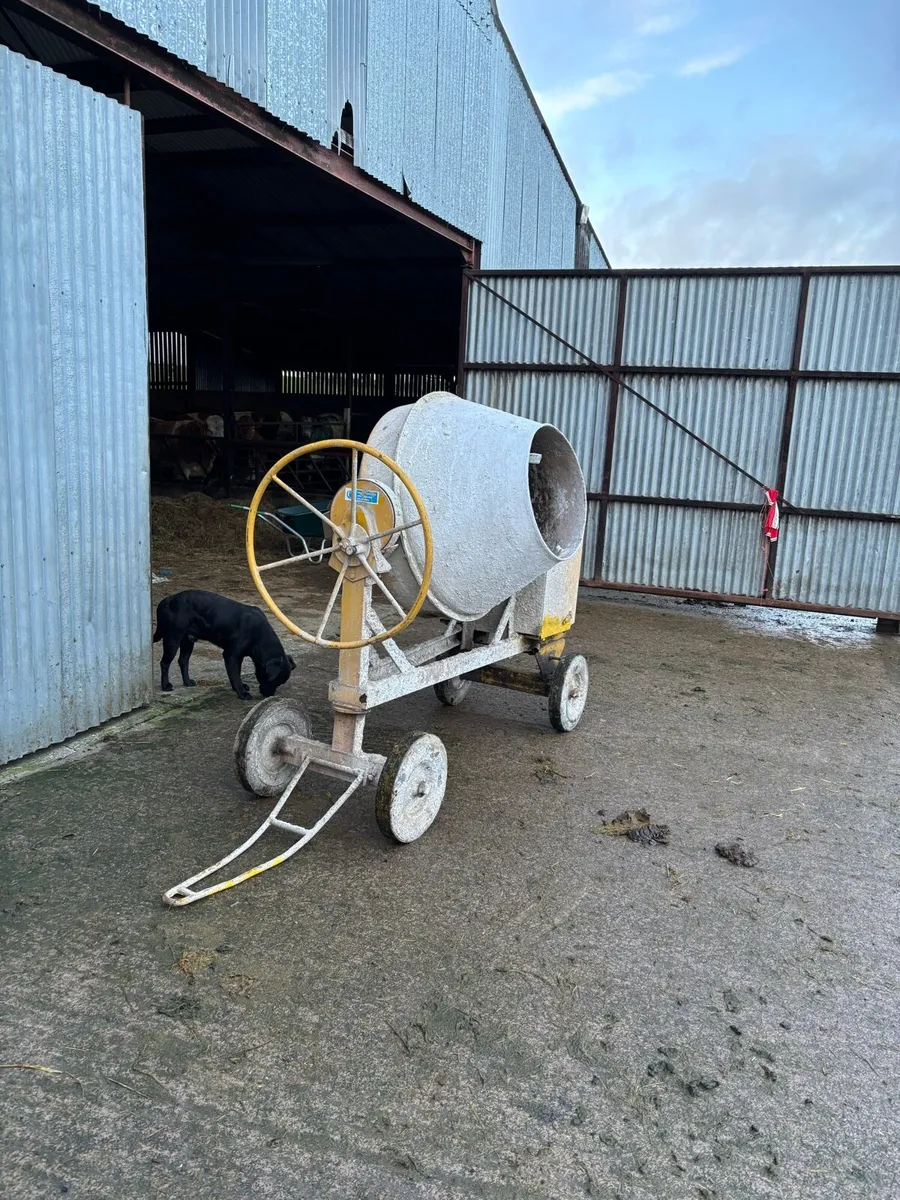 Cement mixer - Image 3