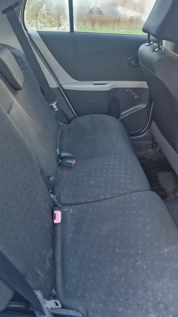 Toyota Yaris 2006 - Image 3