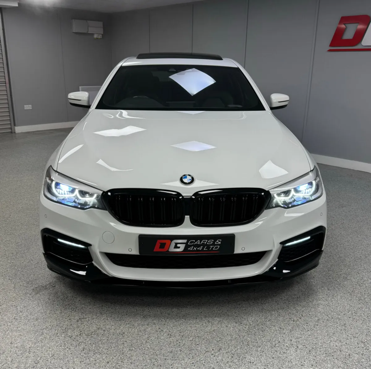 2018 BMW 530E M Sport Automatic High Spec - Image 2