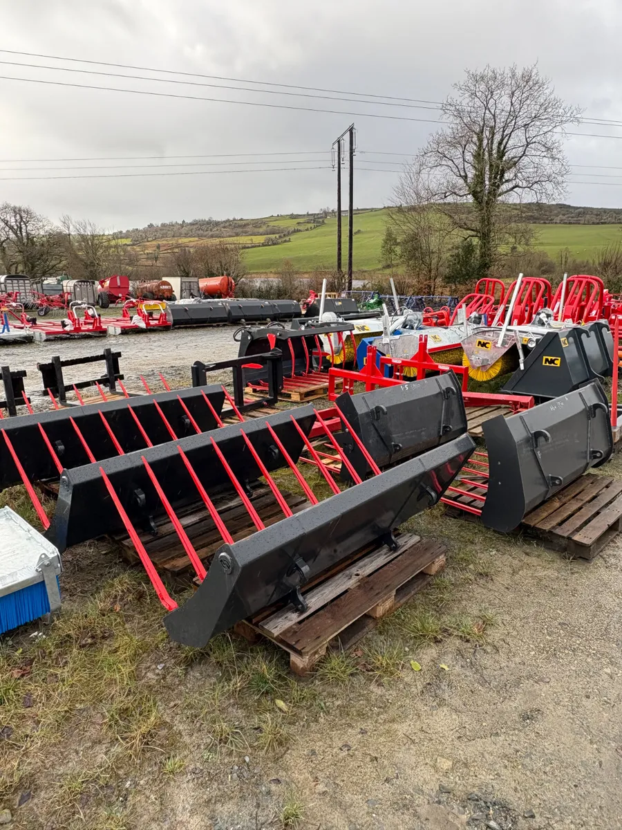 New Intertech Tine Grabs & Dung Forks - Image 2