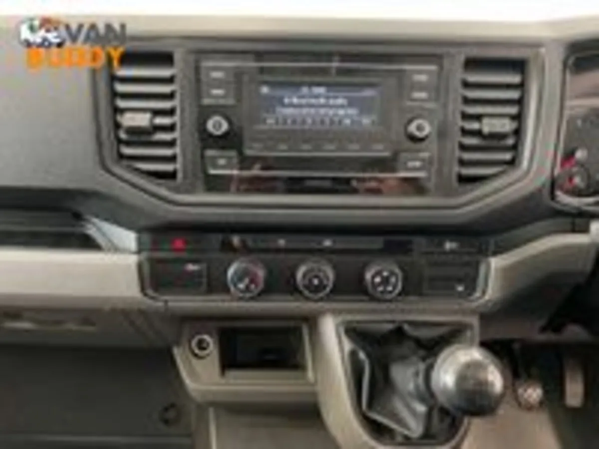 Volkswagen Crafter 2.0 TDI CR35 Startline FWD MWB - Image 4