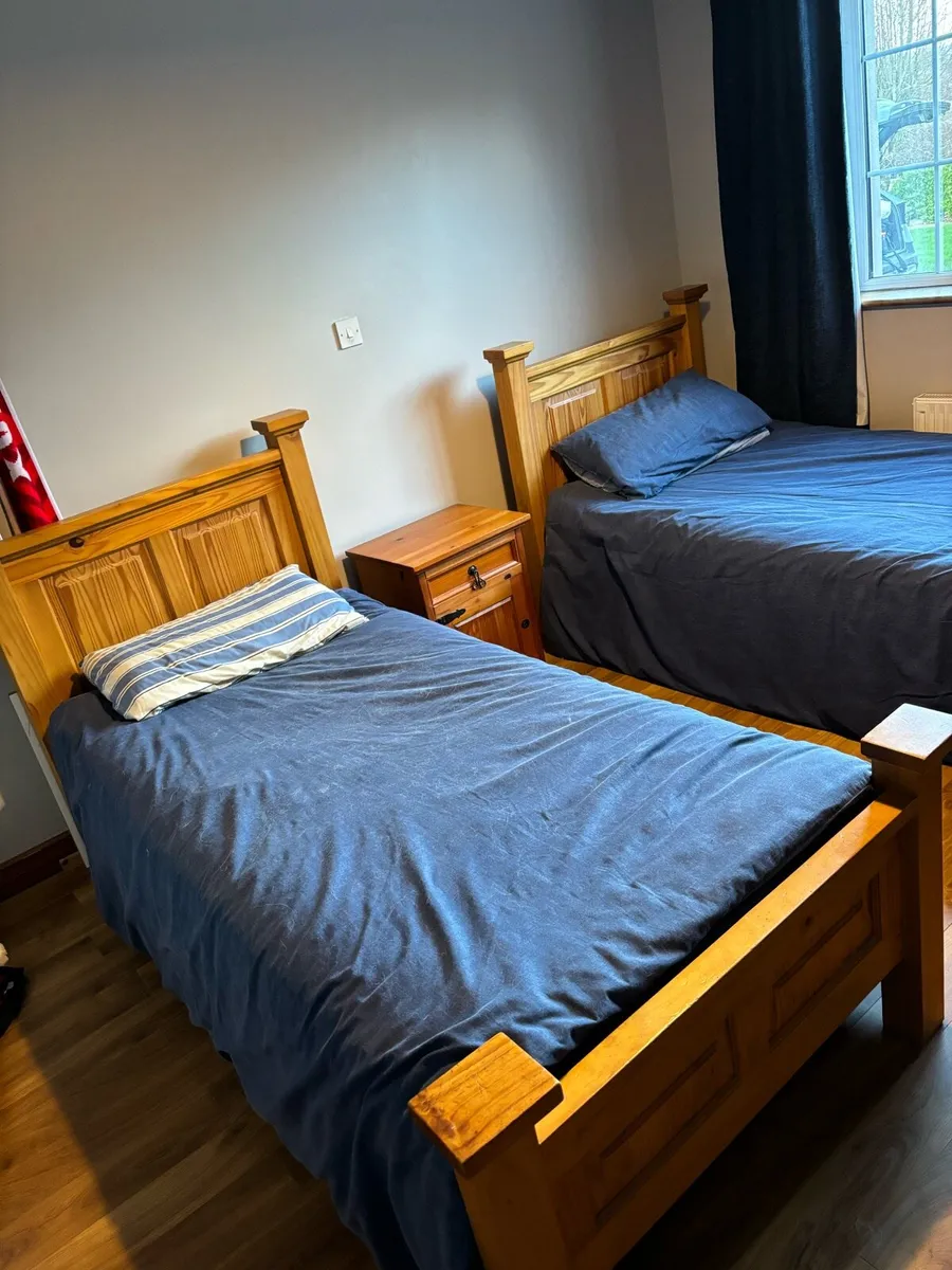 2 x single Timber-framed bed’s - Image 3